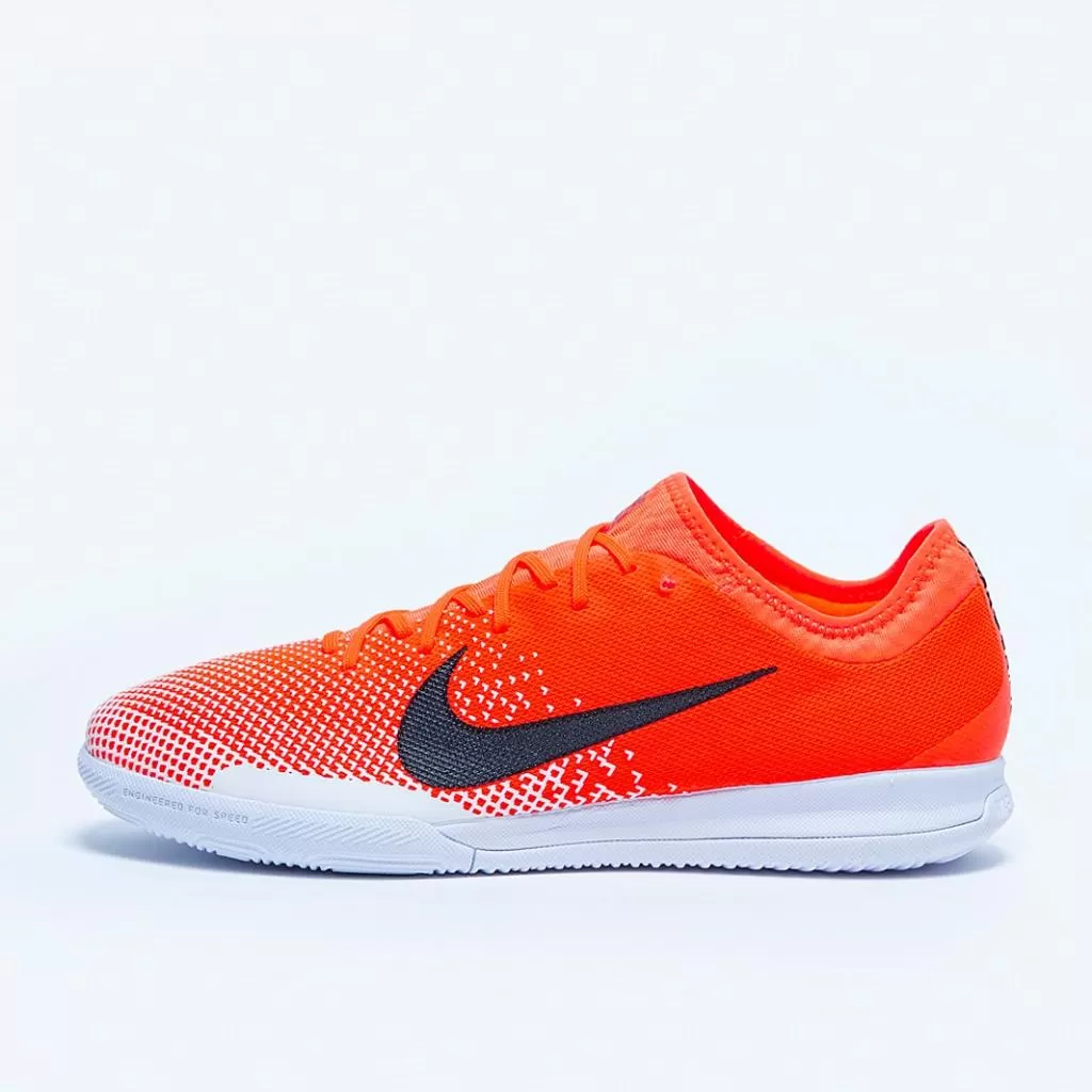 Футзалки профессиональные Nike Mercurial VaporX XII Pro
