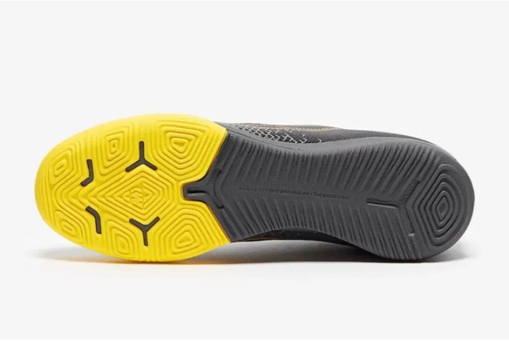 Футзалки профессиональные Nike Mercurial VaporX XII Pro