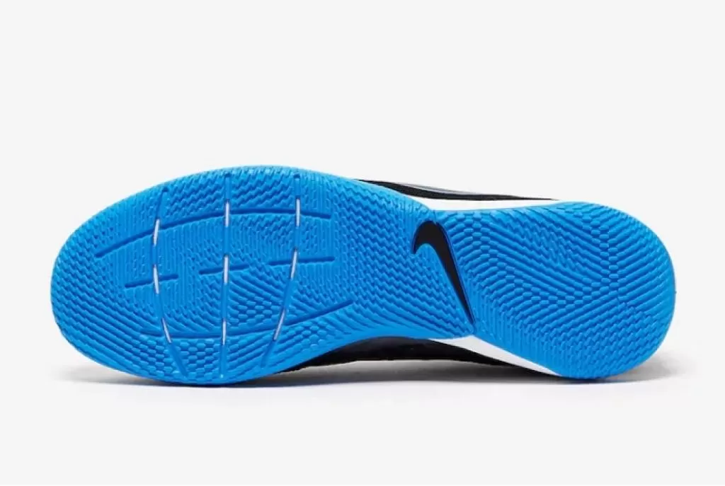 Футзалки Nike Tiempo Legened 8 Academy IN