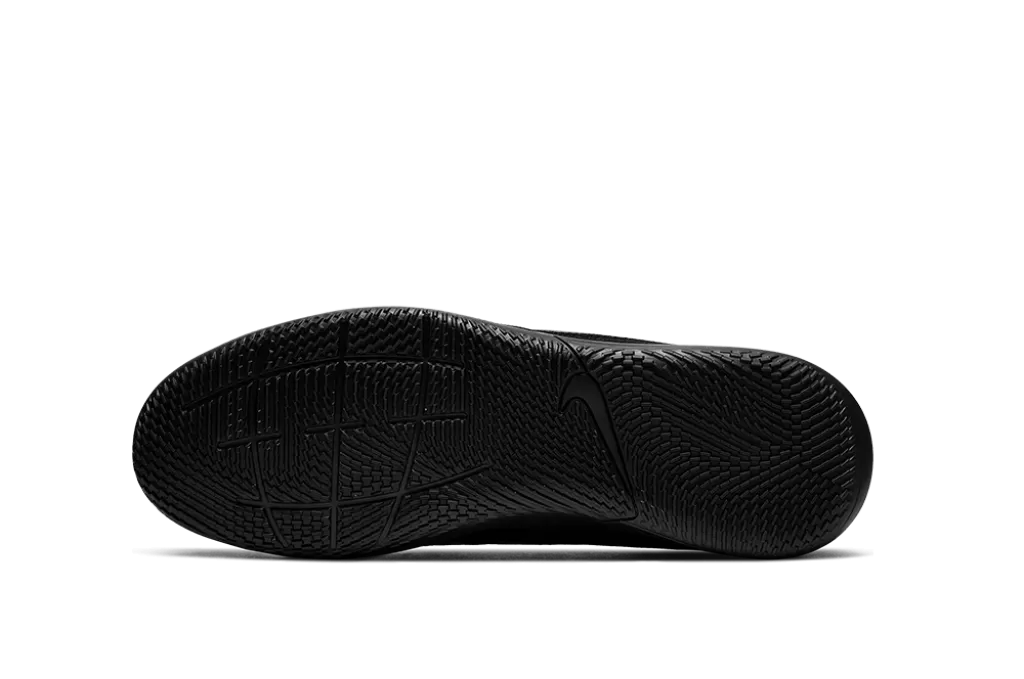 Футзалки Nike Tiempo Legend 8 Club Indoor