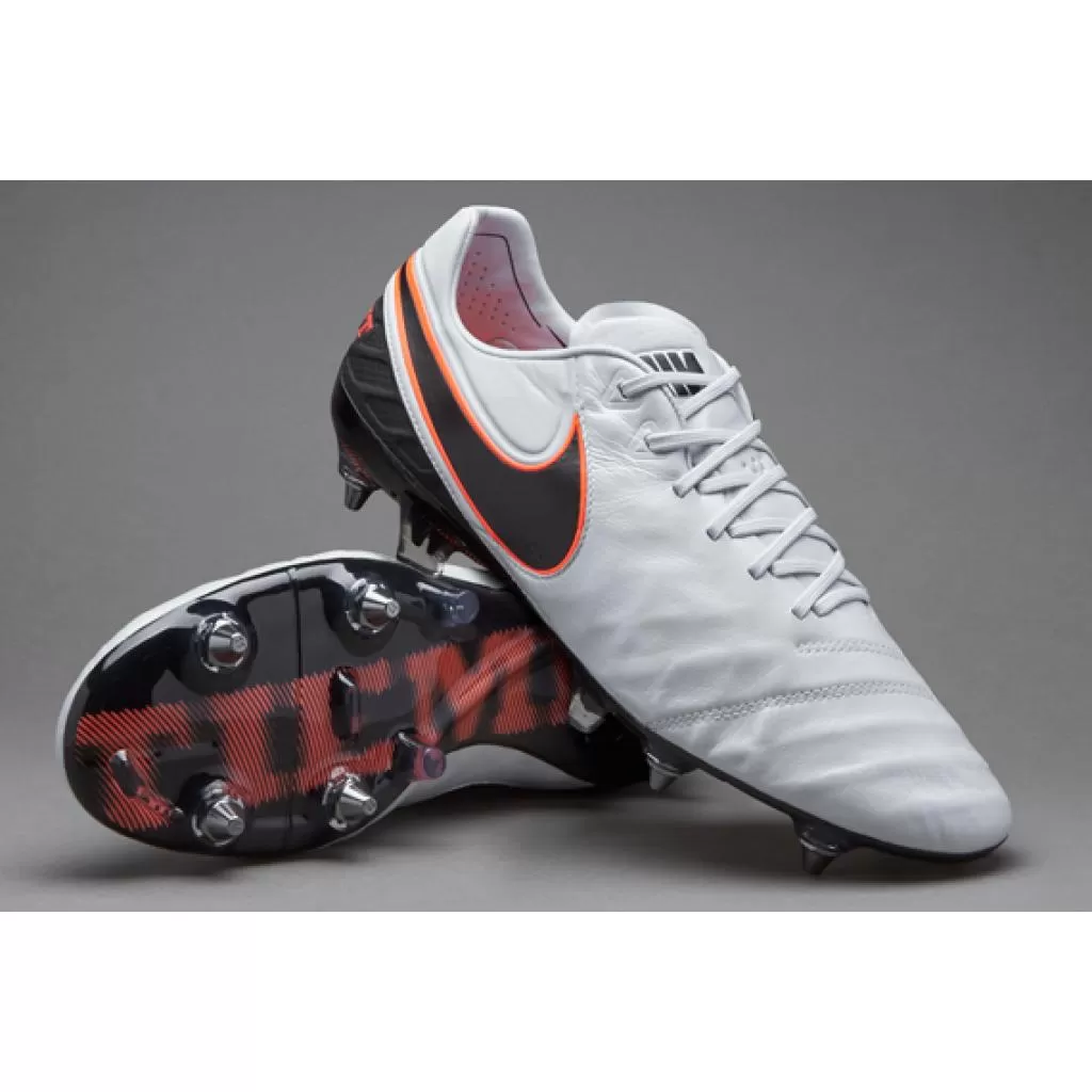 Бутсы профессиональные Nike Tiempo VI Legend SG