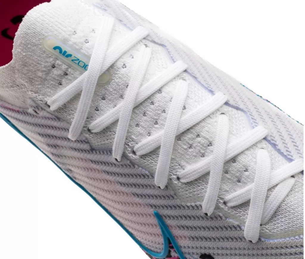 Бутсы профессиональные Nike Mercurial Vapor 15 Elite SG-Pro