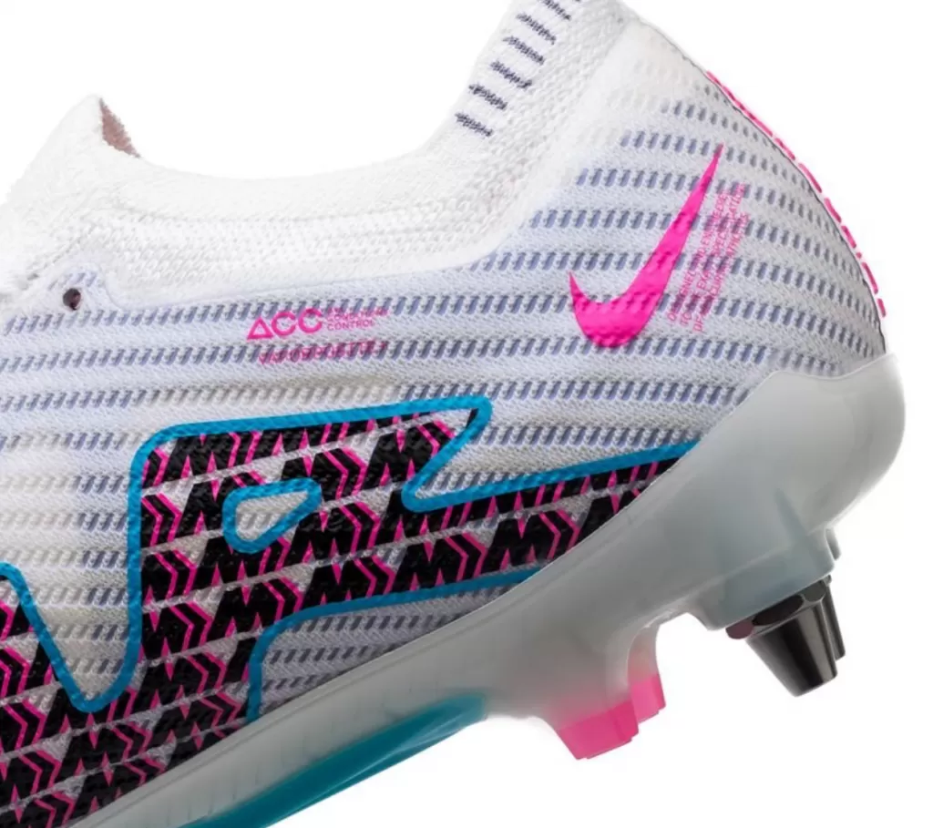 Бутсы профессиональные Nike Mercurial Vapor 15 Elite SG-Pro