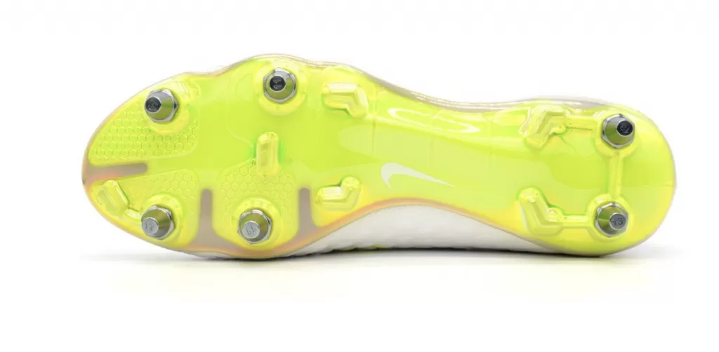 Бутсы профессиональные Nike Hypervenom Phantom III DF SG-Pro