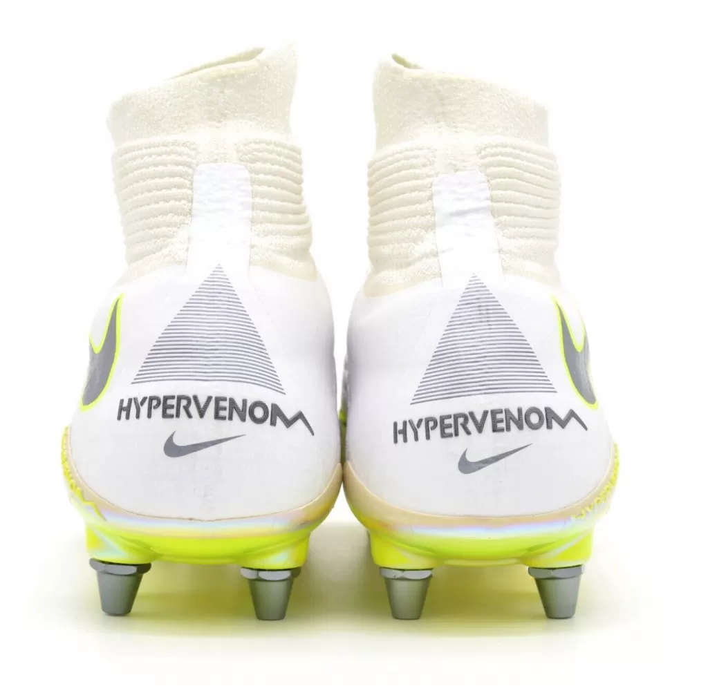 Бутсы профессиональные Nike Hypervenom Phantom III DF SG-Pro