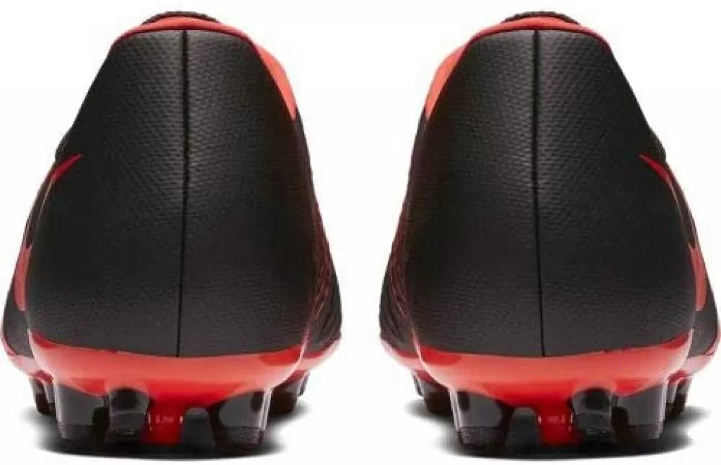 Бутсы Nike Phantom VNM Academy AG-R