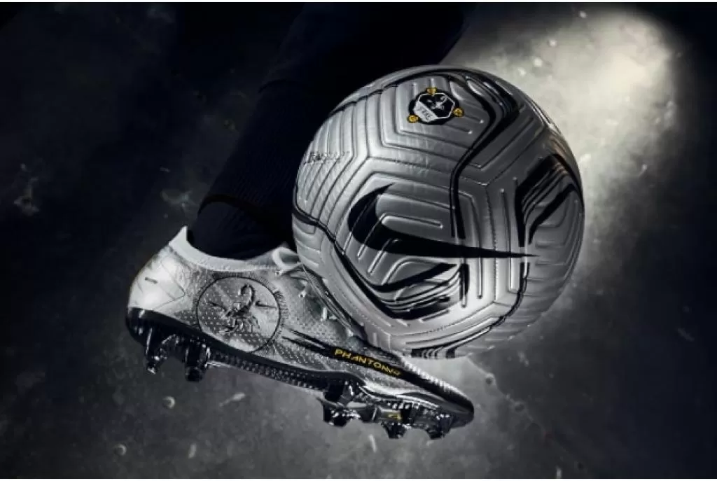 Бутсы профессиональные Nike Phantom GT Elite SE FG