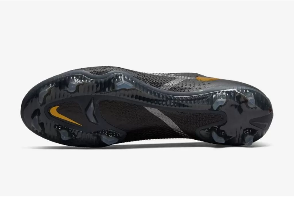 Бутсы профессиональные Nike Phantom GT2 Elite FG