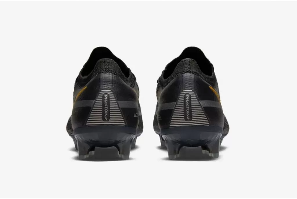 Бутсы профессиональные Nike Phantom GT2 Elite FG