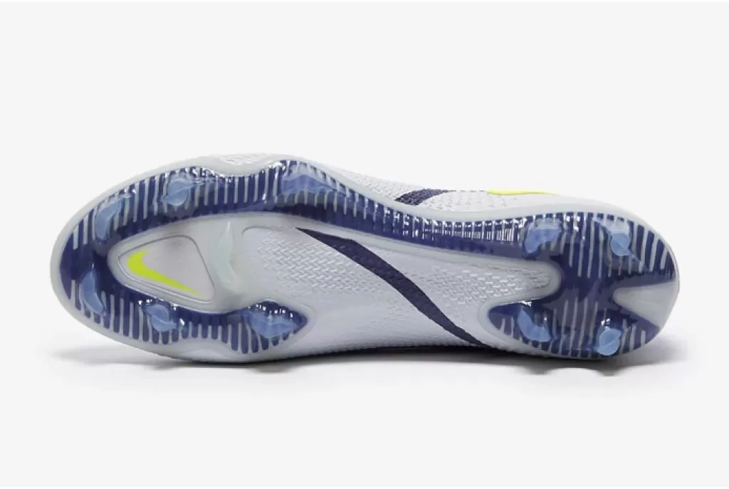 Бутсы профессиональные Nike Phantom GT2 Elite FG