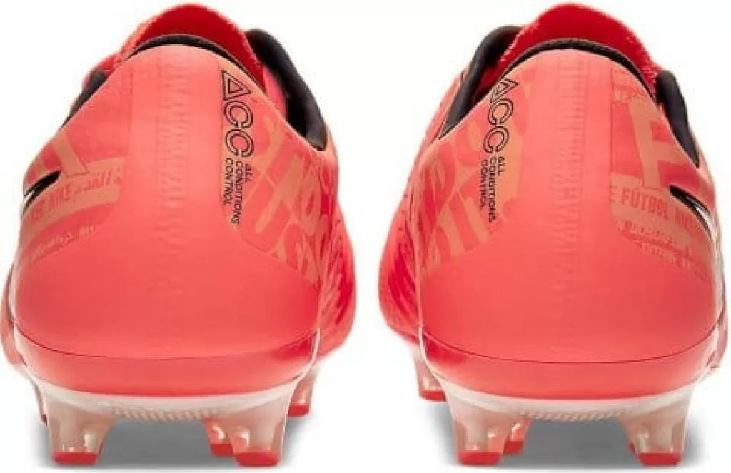 Бутсы профессиональные Nike Phantom VNM Elite AG