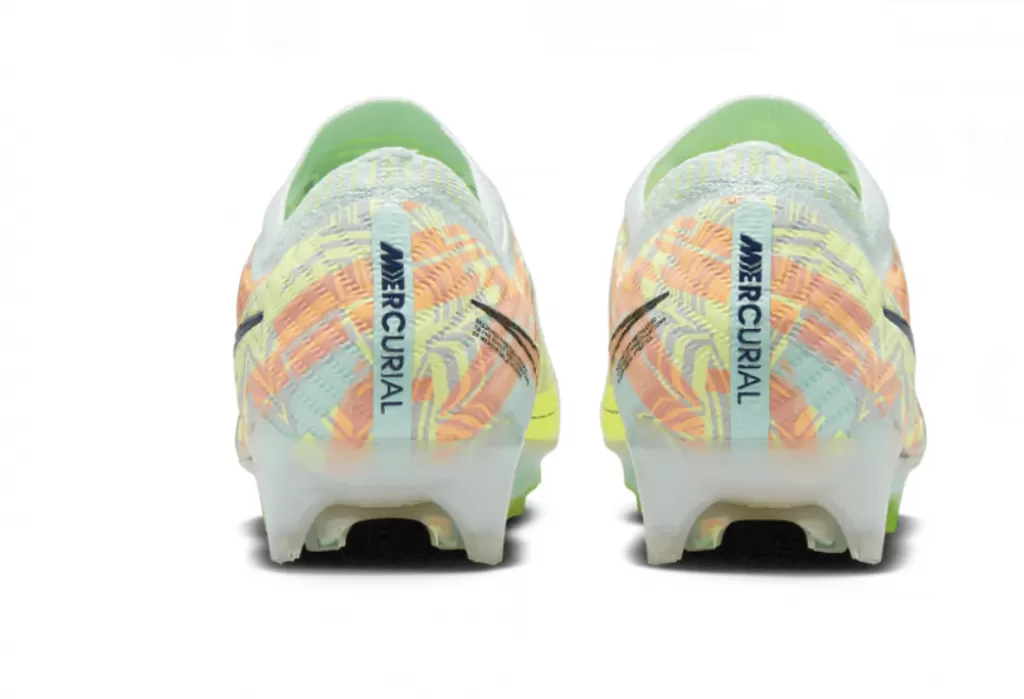 Бутсы профессиональные Nike Mercurial Vapor 15 Elite FG
