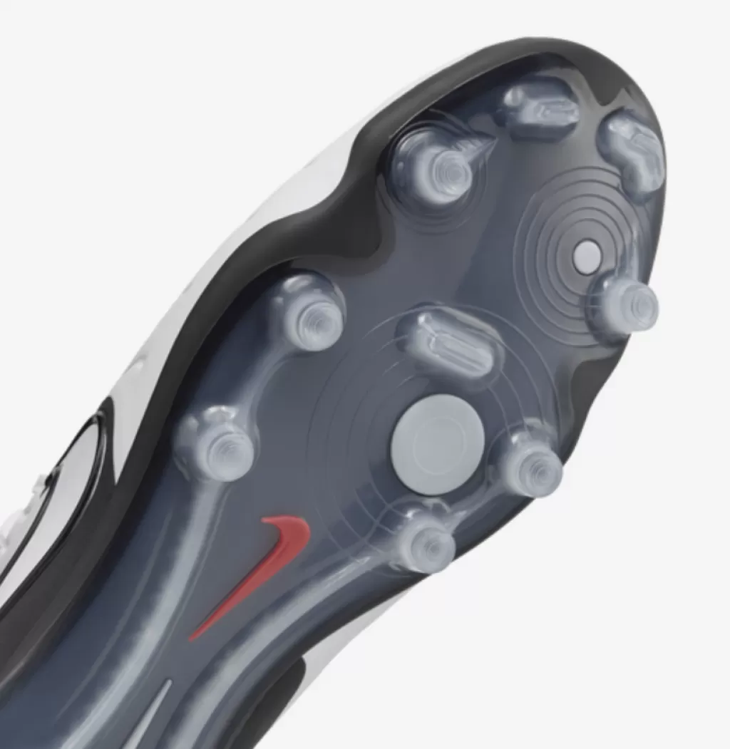 Бутсы профессиональные Nike Tiempo Legend 10 Elite FG