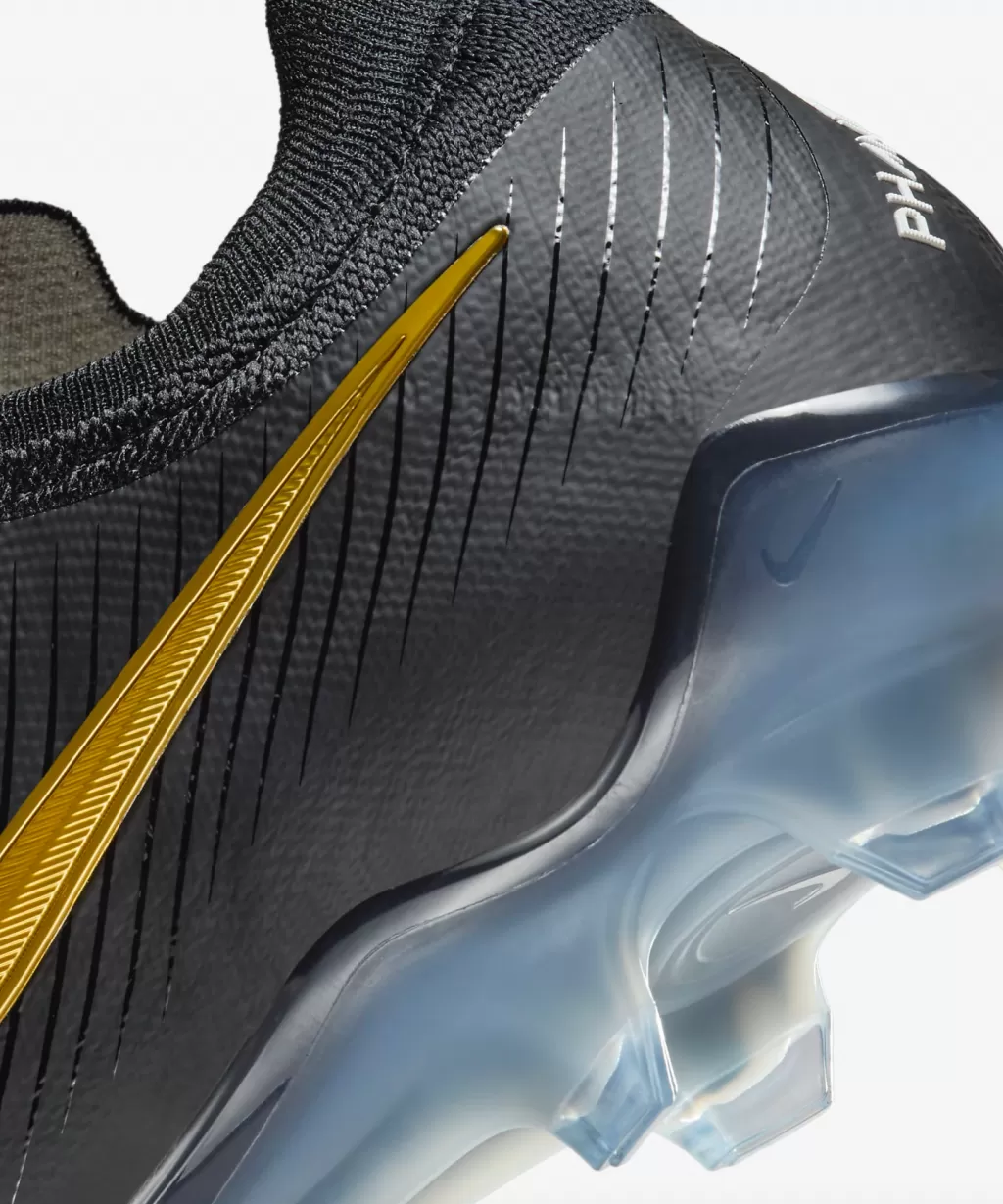 Бутсы профессиональные Nike Phantom GX II Elite FG