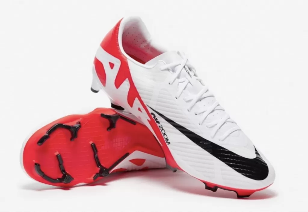Бутсы Nike Mercurial Vapor 15 Academy MG