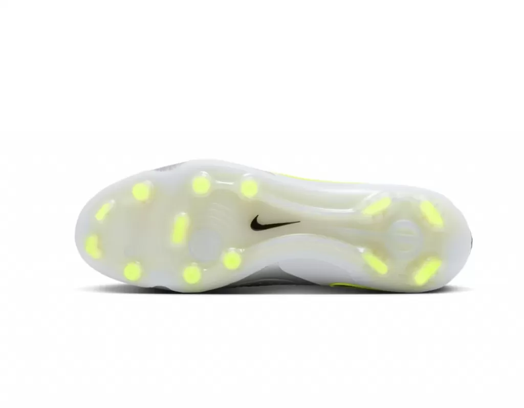 Бутсы профессиональные Nike Tiempo Legend 10 Elite FG