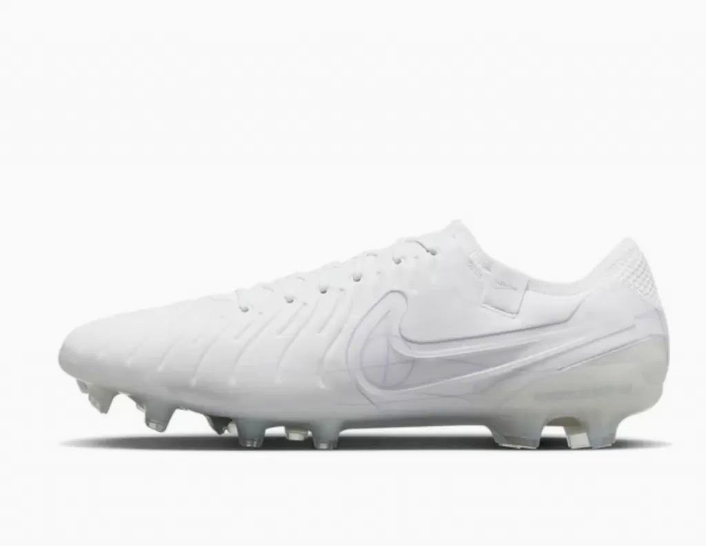 Бутсы профессиональные Nike Tiempo Legend 10 Elite FG