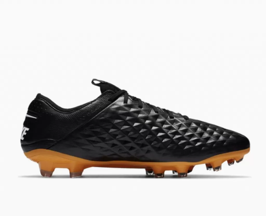 Профессиональные бутсы Nike Tiempo Legend 8 Elite FG
