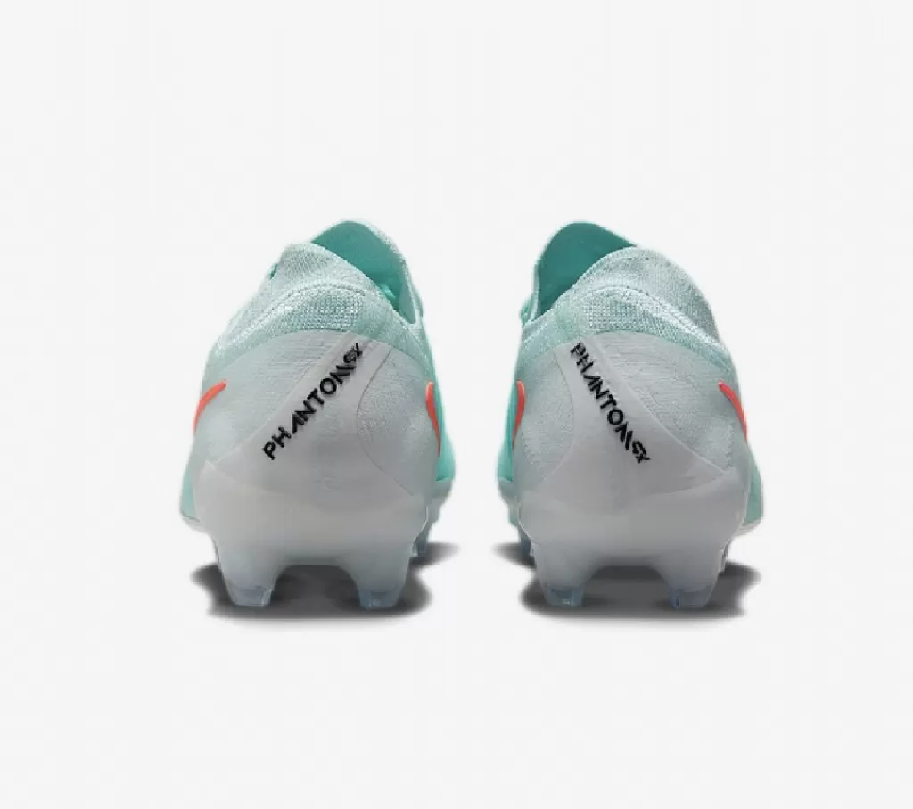 Бутсы профессиональные Nike Phantom GX II Elite FG