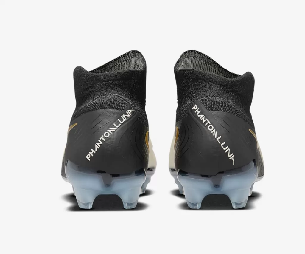 Бутсы профессиональные Nike Phantom Luna II Elite FG