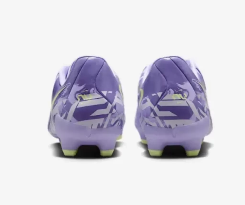 Бутсы Nike Phantom GX II Academy NU1 FG