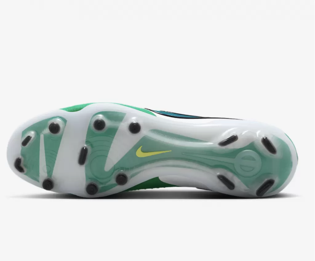 Бутсы профессиональные Nike Tiempo Legend 10 Elite LV8 FG