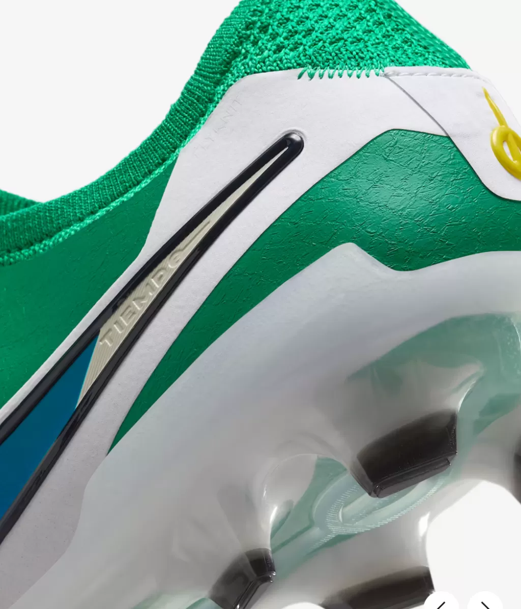 Бутсы профессиональные Nike Tiempo Legend 10 Elite LV8 FG
