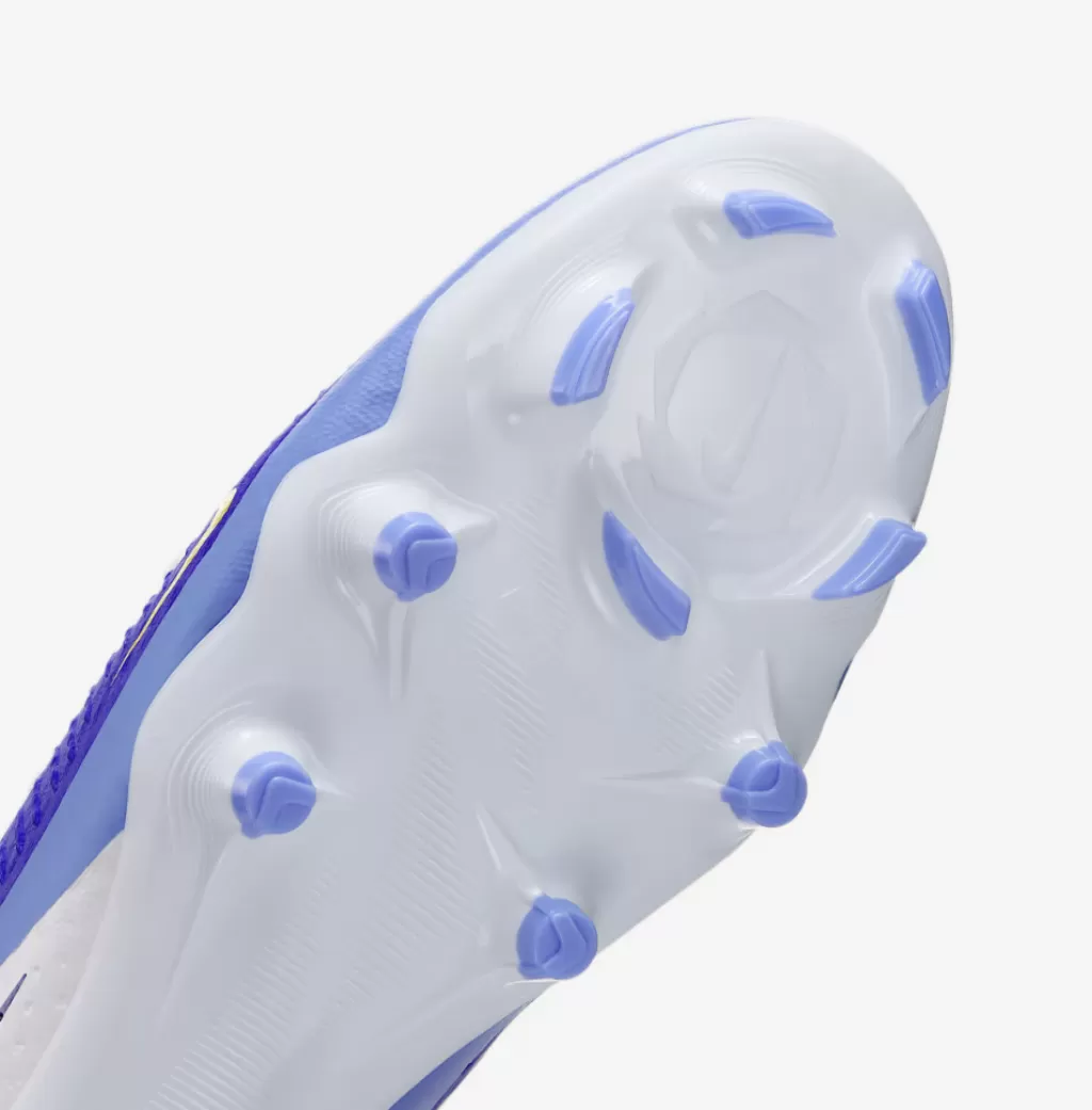 Бутсы Nike Phantom 6 Low Academy LV8 FG