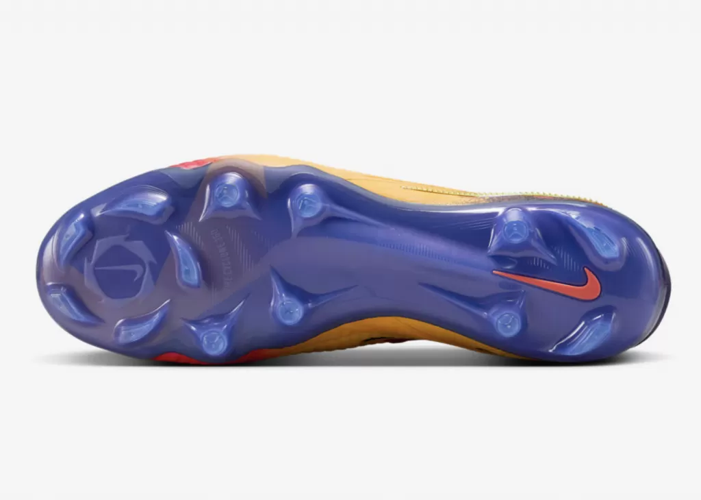 Бутсы профессиональные Nike Phantom 6 Low EH Elite FG