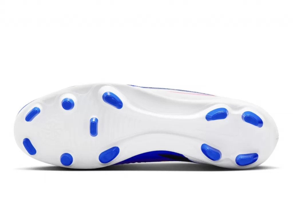 Бутсы Nike Phantom 6 Low Club FG