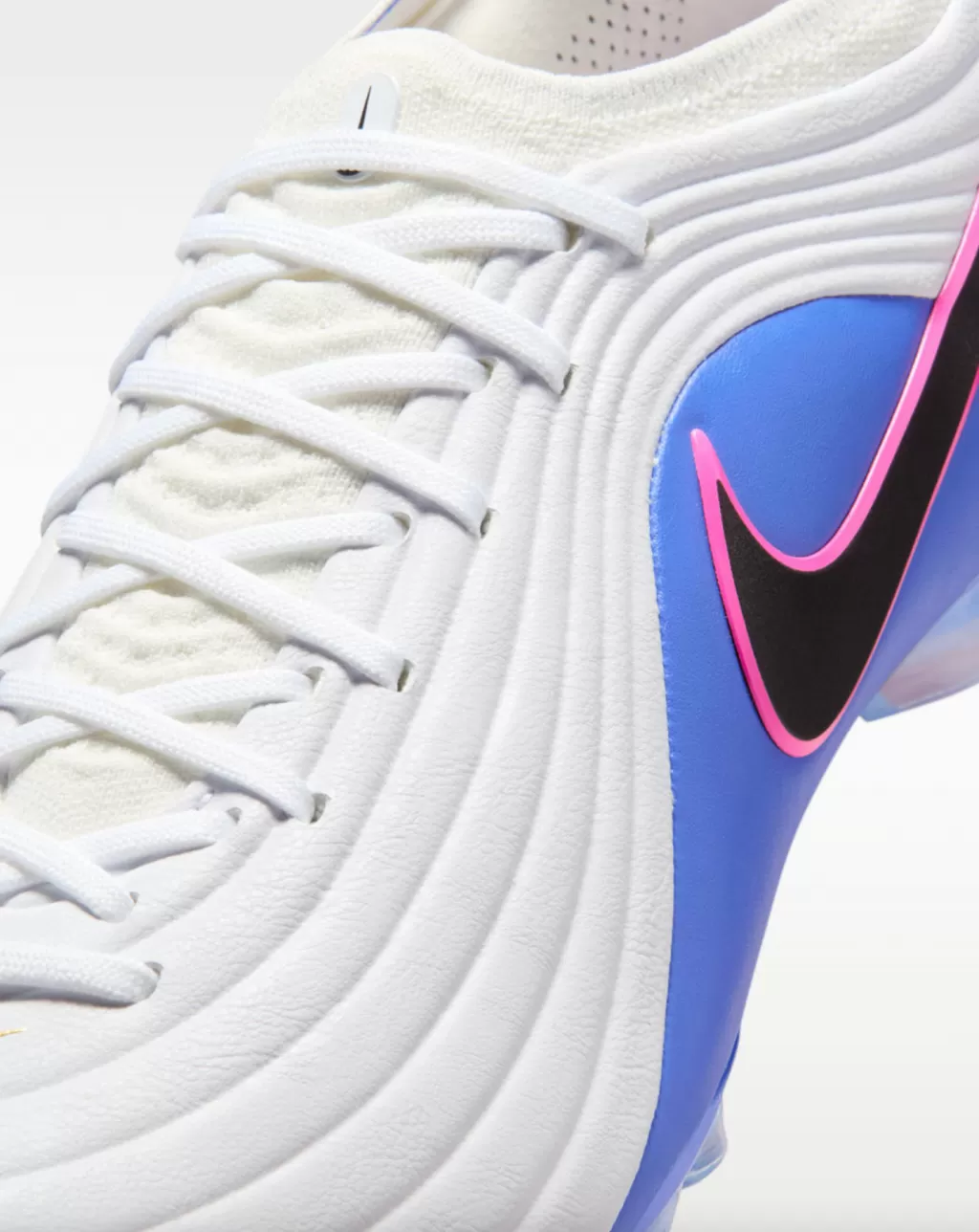 Бутсы профессиональные Nike Tiempo Maestro Elite FG