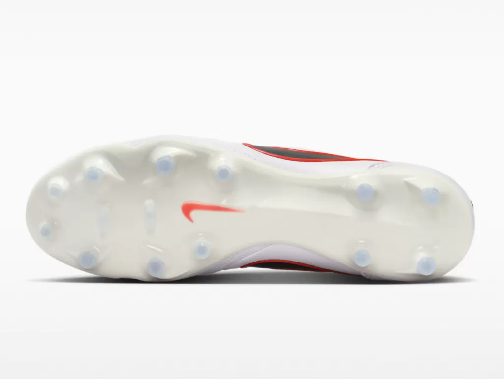 Бутсы полупрофессиональные Nike Tiempo Ligera Pro FG