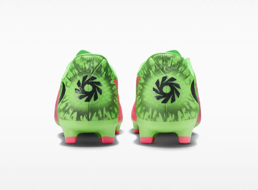 Бутсы Nike Phantom 6 Low Academy „Erling Haaland” FG