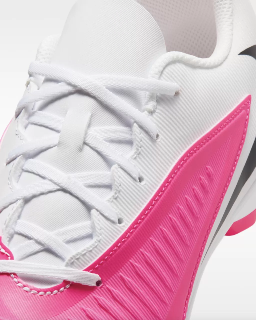 Бутсы Nike Phantom 6 Low Club FG