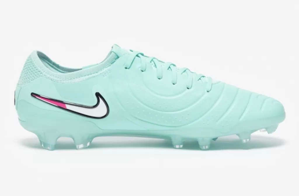 Бутсы профессиональные Nike Tiempo Legend 10 Elite FG