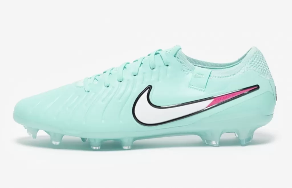 Бутсы профессиональные Nike Tiempo Legend 10 Elite FG