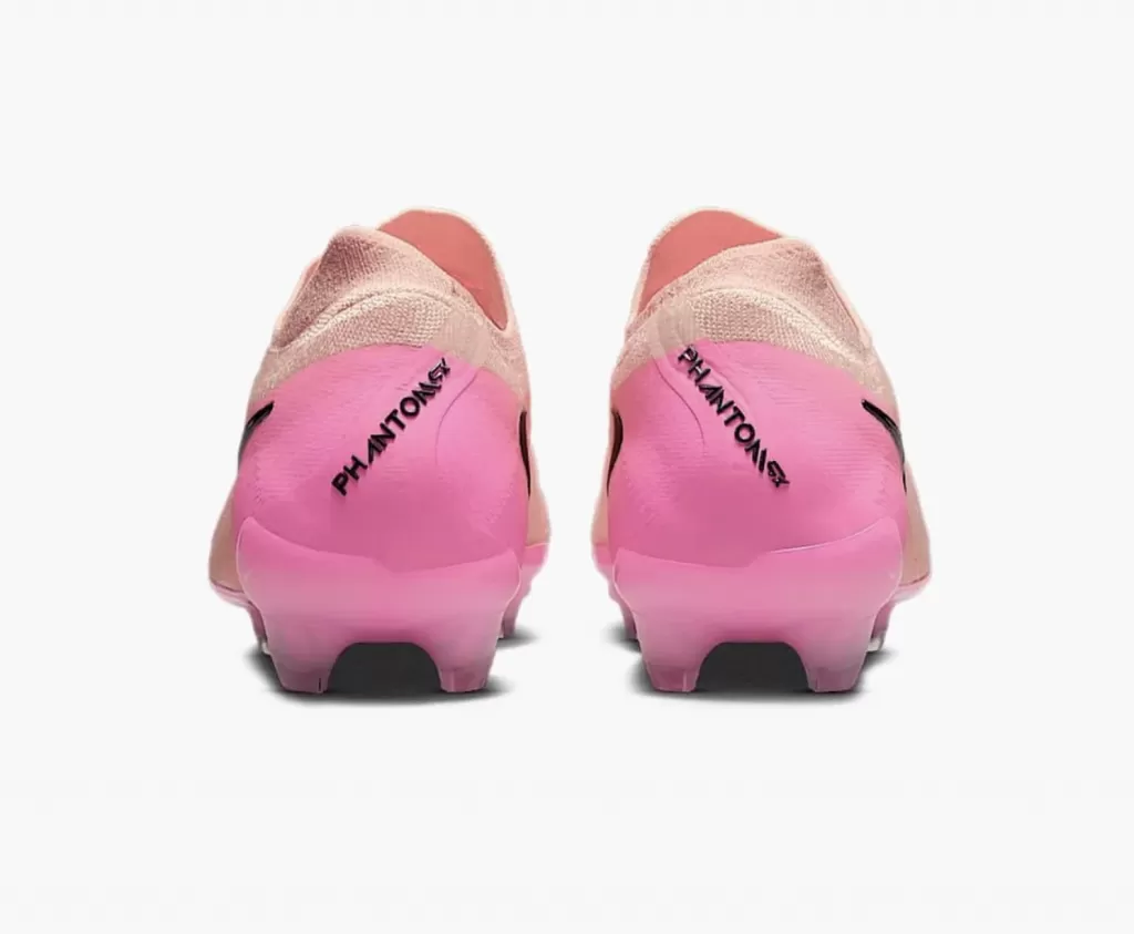 Бутсы профессиональные Nike Phantom GX II Elite FG