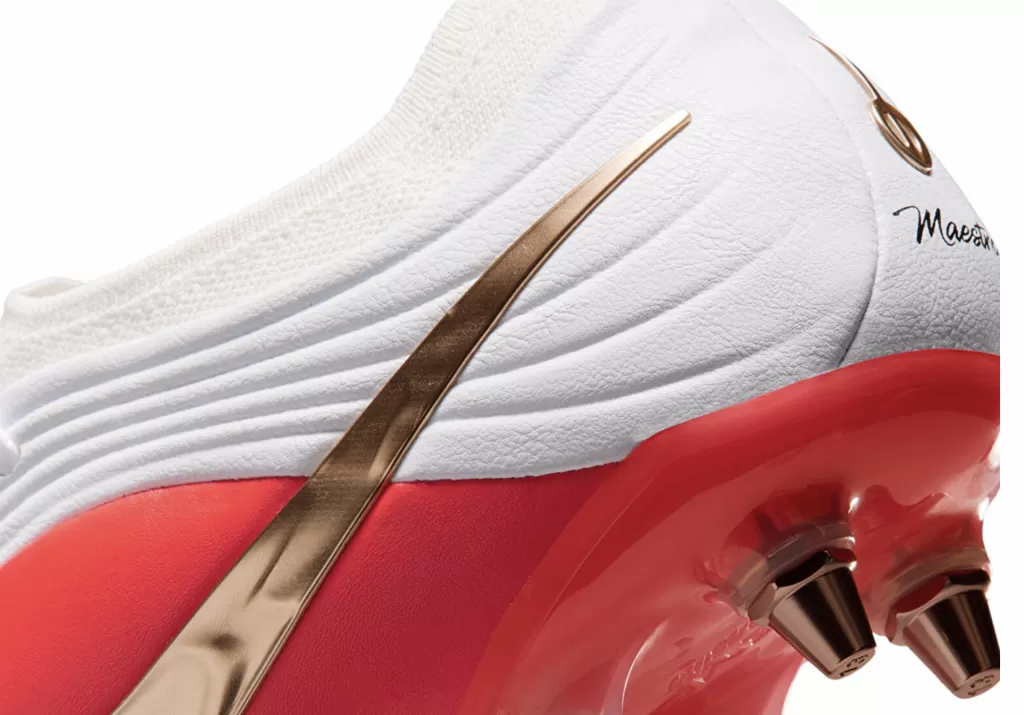 Бутсы профессиональные Nike Tiempo Maestro Elite SG-Pro