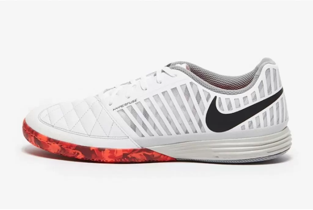 Футзалки профессиональные Nike Lunargato II Indoor