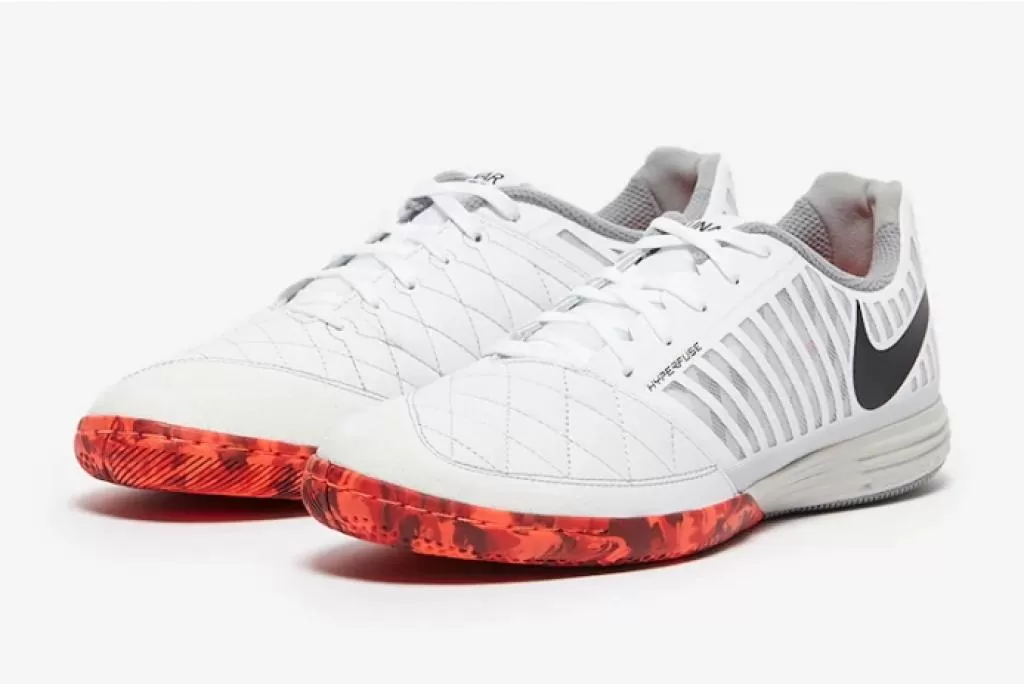 Футзалки профессиональные Nike Lunargato II Indoor