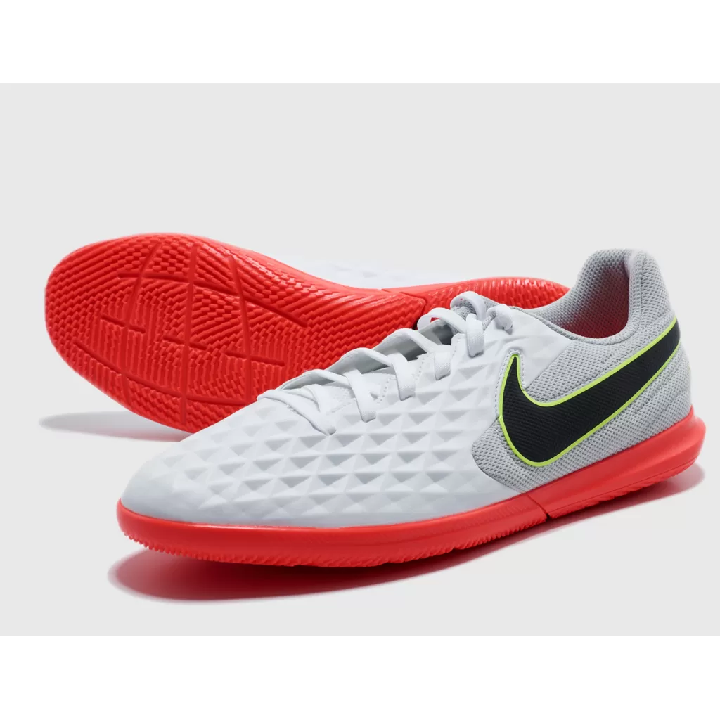 Футзалки Nike Tiempo Legend 8 Club Indoor