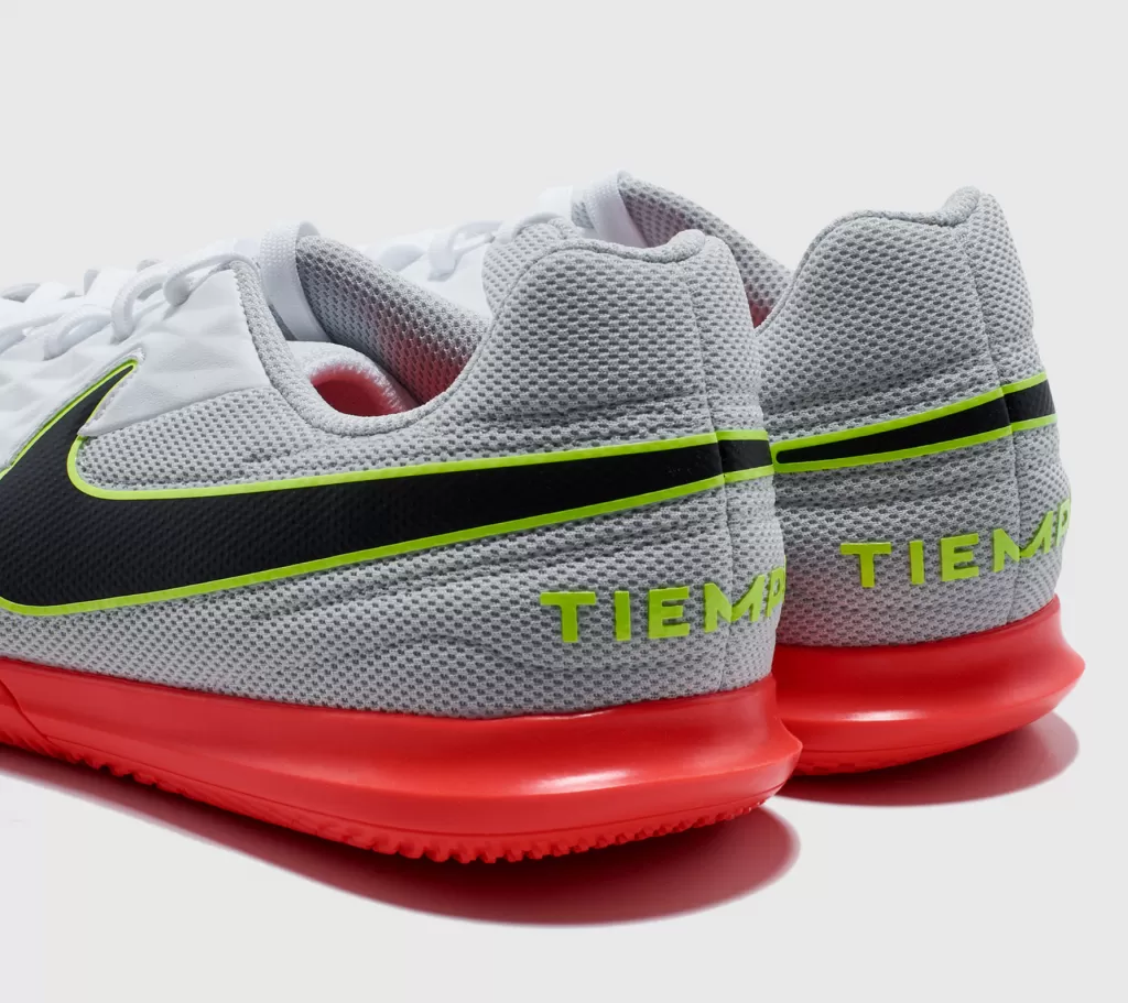 Футзалки Nike Tiempo Legend 8 Club Indoor