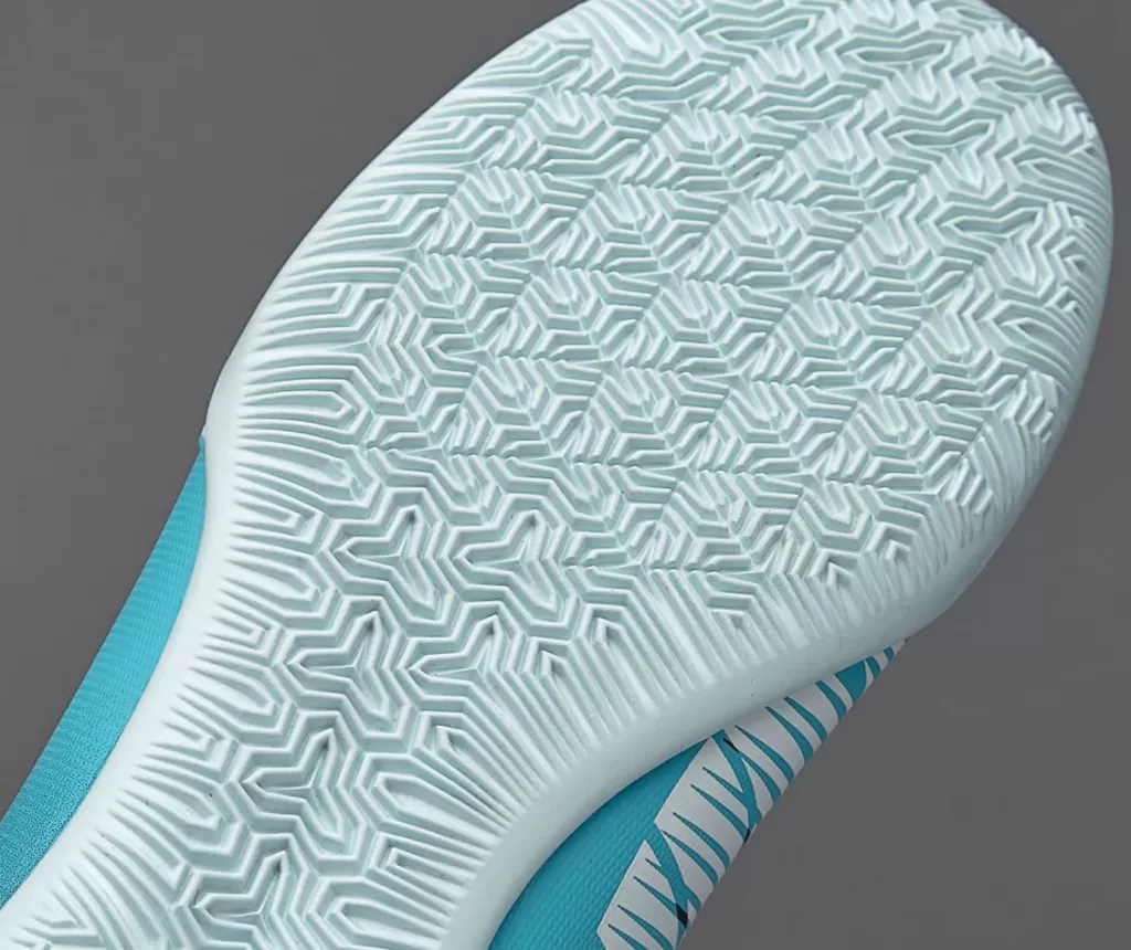 Футзалки Nike Mercurial Victory VI DF Indoor