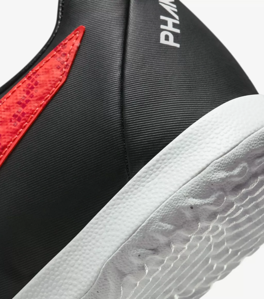 Футзалки Nike Phantom GX Academy IN