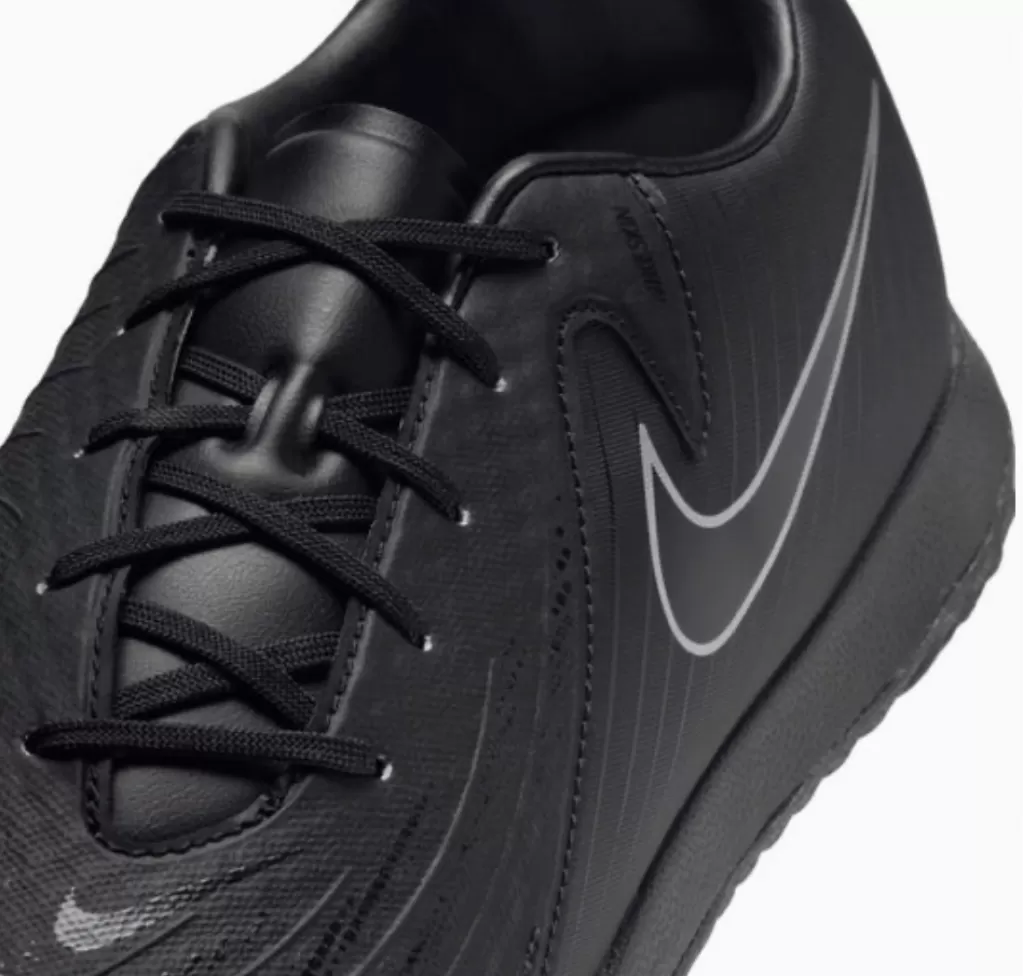 Футзалки Nike Phantom GX II Academy Indoor