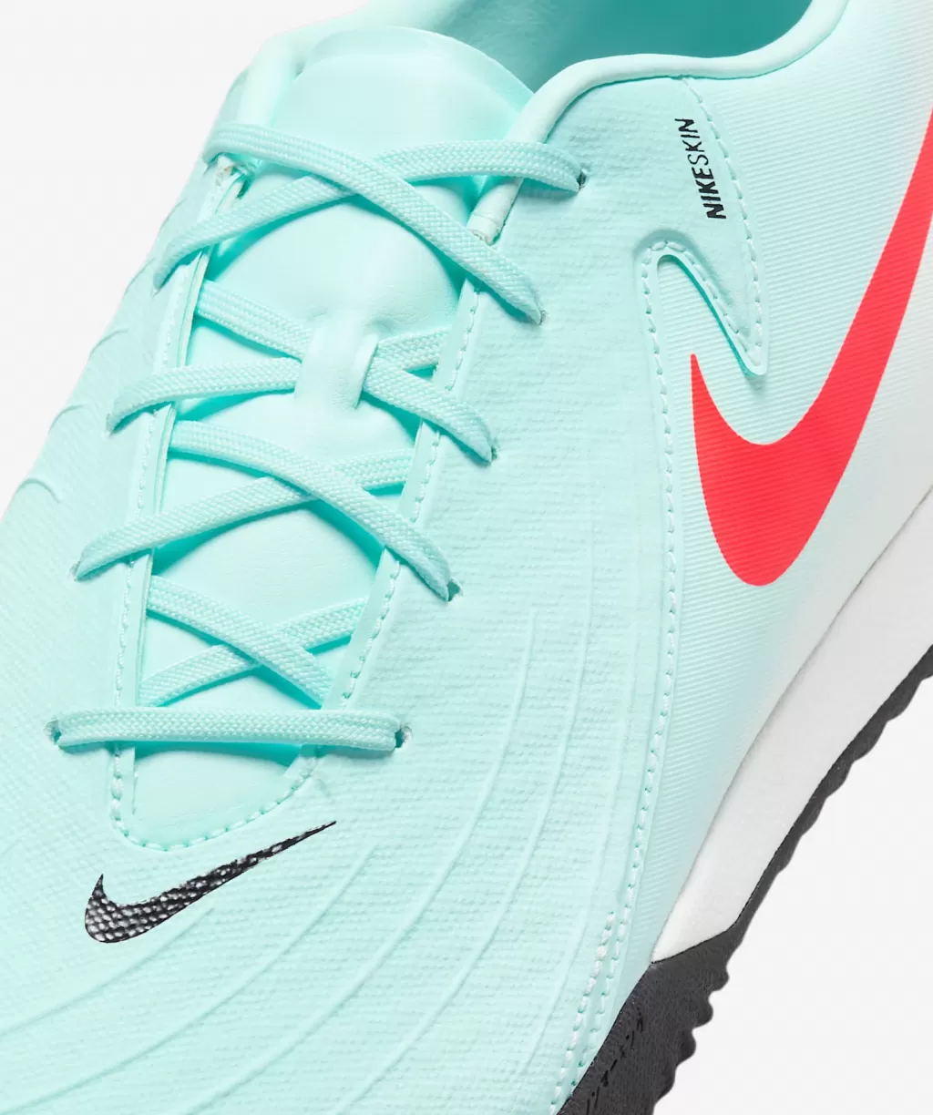 Футзалки Nike Phantom GX II Academy Indoor