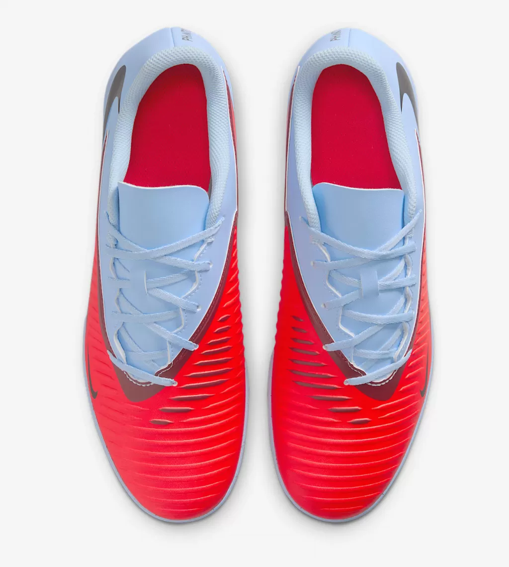 Футзалки Nike Phantom 6 Low Club IN
