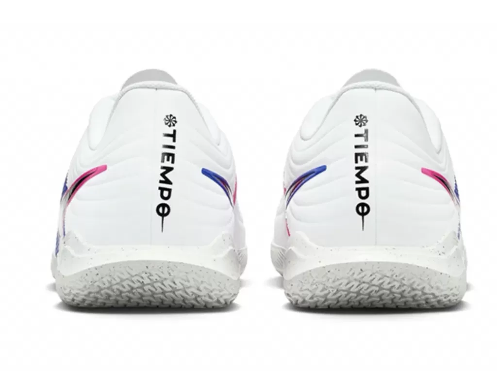 Футзалки Nike Tiempo Maestro Club Indoor