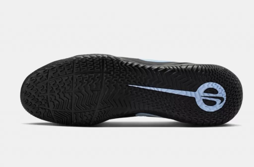 Футзалки Nike Tiempo Maestro Club Indoor