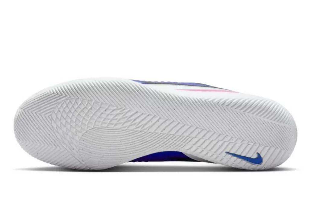 Футзалки Nike Phantom 6 Low Club IN